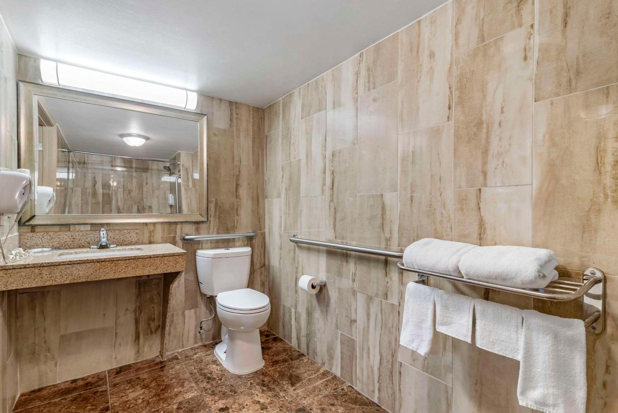 Quality Inn & Suites Morrow Atlanta South Luaran gambar
